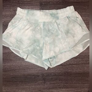 Lululemon Hotty Hot Short